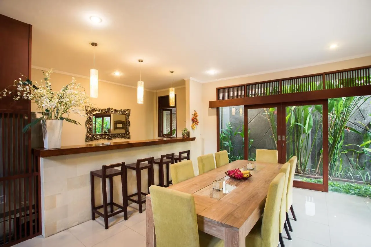Villa Tantri Kerobokan   Seminyak (Bali)